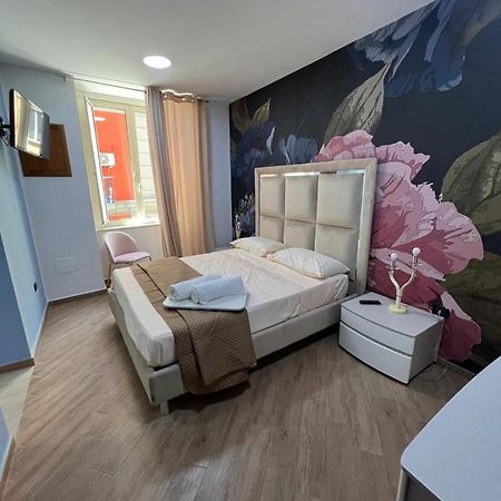 In Piazzetta Bed & Breakfast Naples Exterior photo